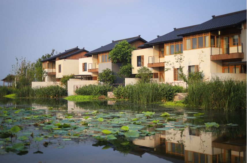 当代中国设计师在乡村建设中的价值创造路径——以“乡伴·计家墩 象谷云溪”实践为例